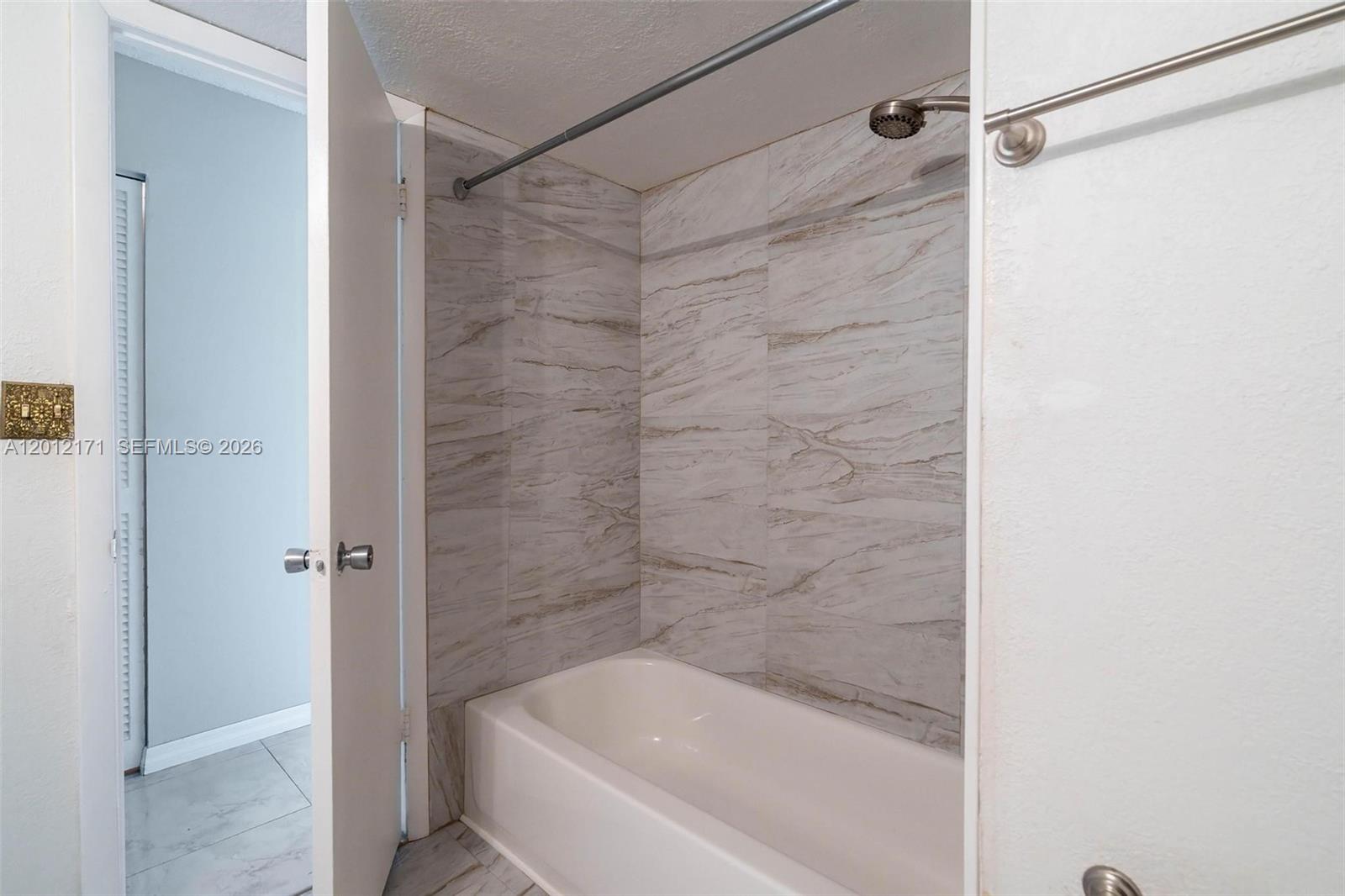 LAKE PARK CONDO NO 1 - BL - Residential