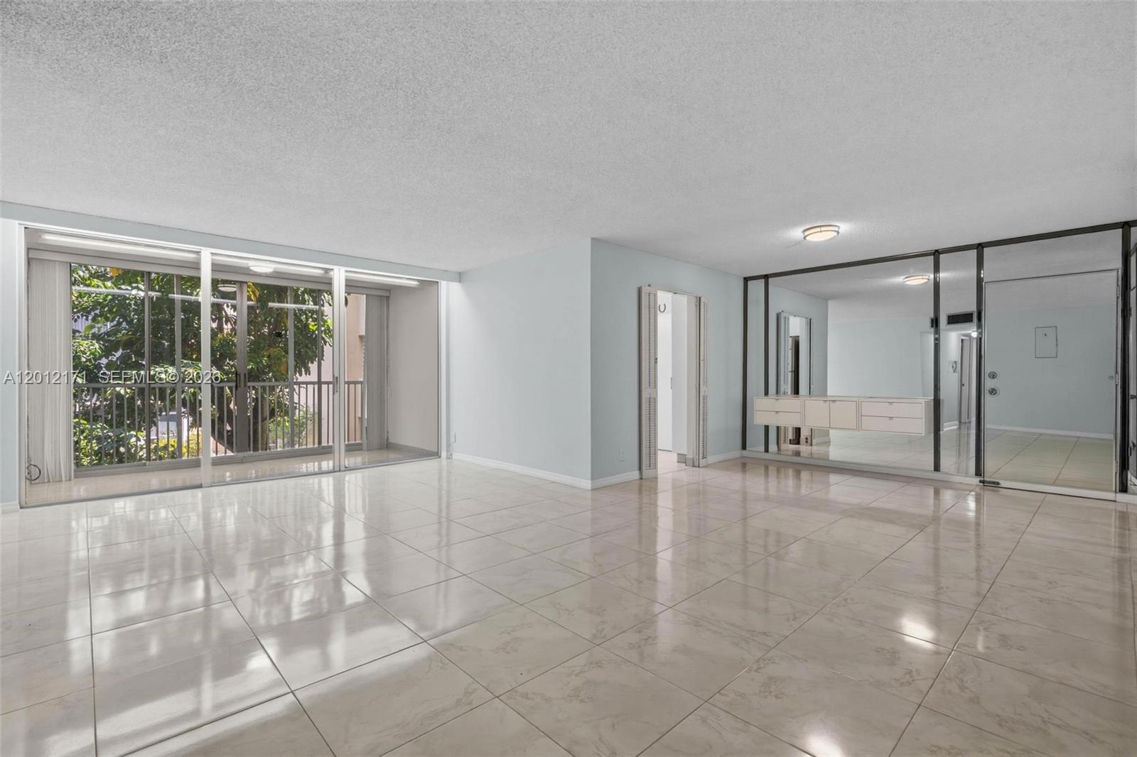LAKE PARK CONDO NO 1 - BL - Residential