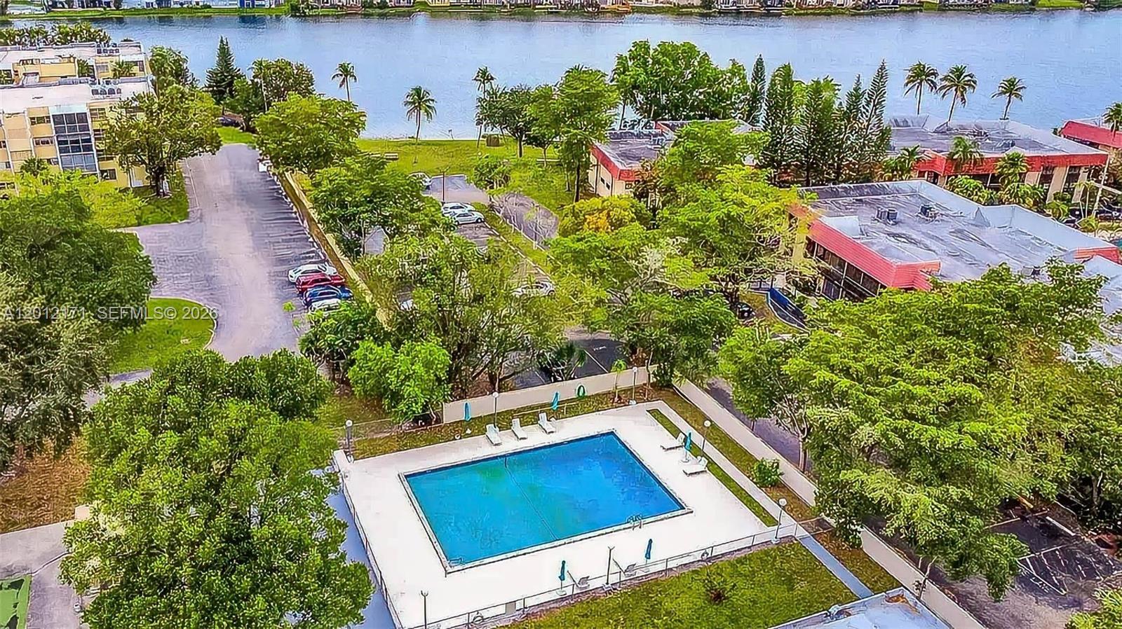 LAKE PARK CONDO NO 1 - BL - Residential