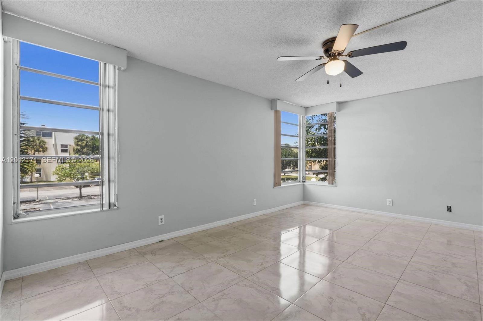 LAKE PARK CONDO NO 1 - BL - Residential