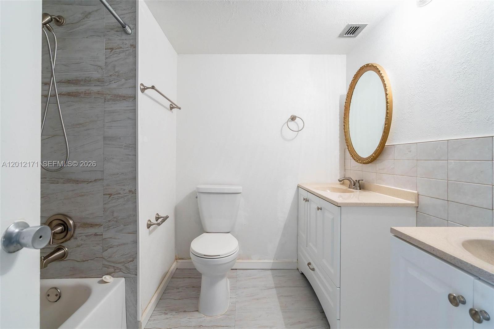 LAKE PARK CONDO NO 1 - BL - Residential
