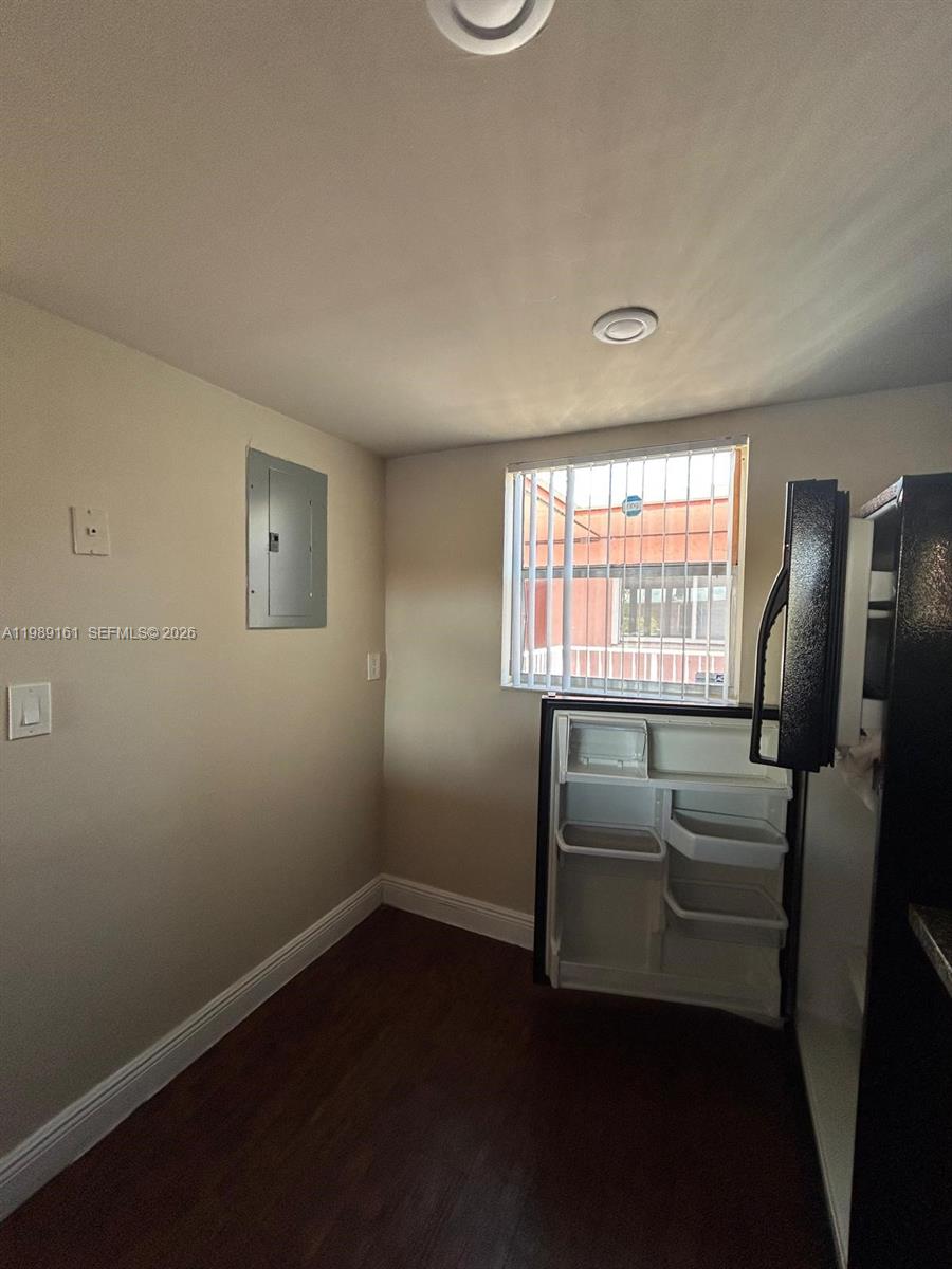 POINT SOUTH CONDO - Residential Lease