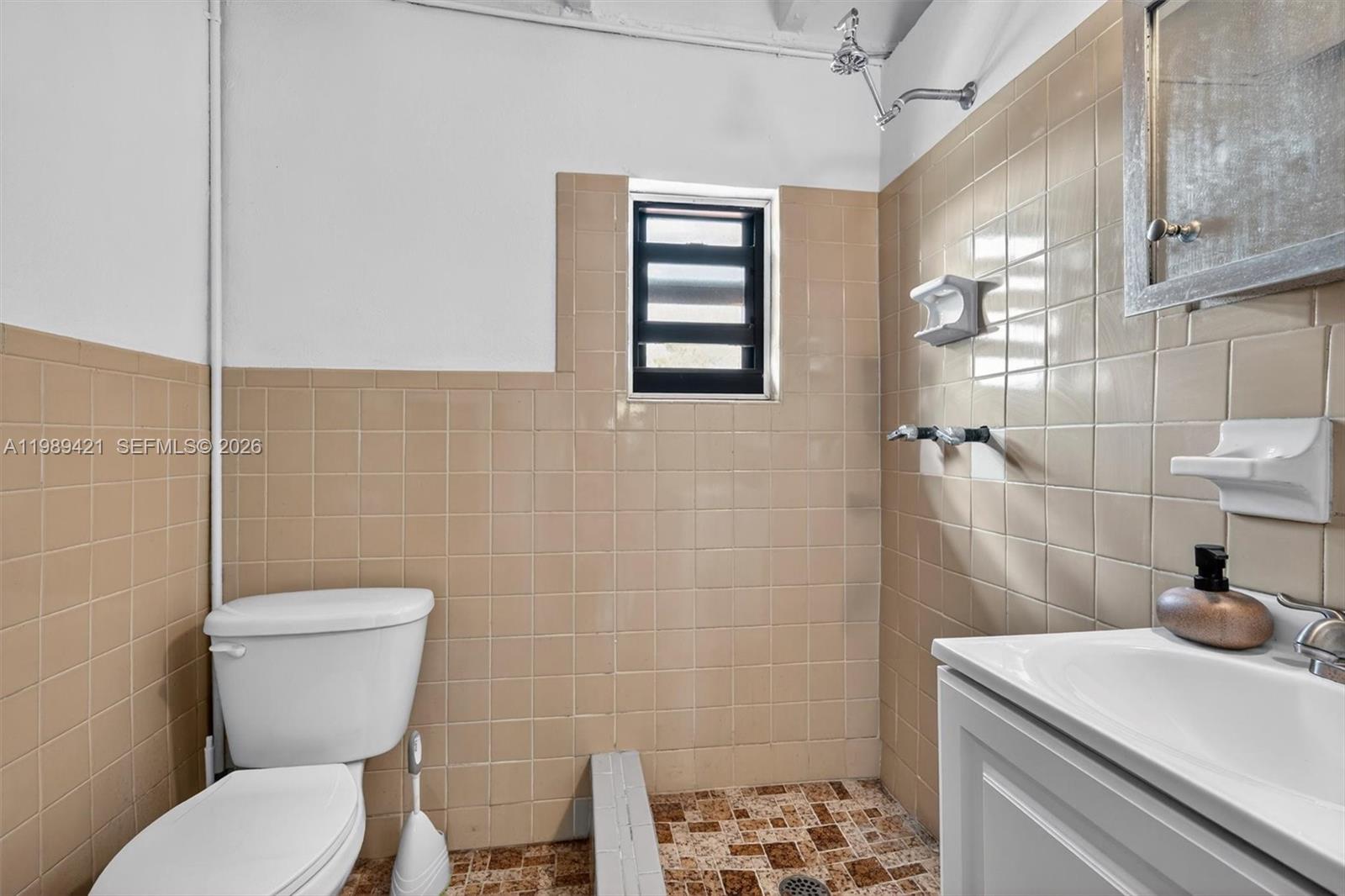 GREEN GROVE ACRES - Residential