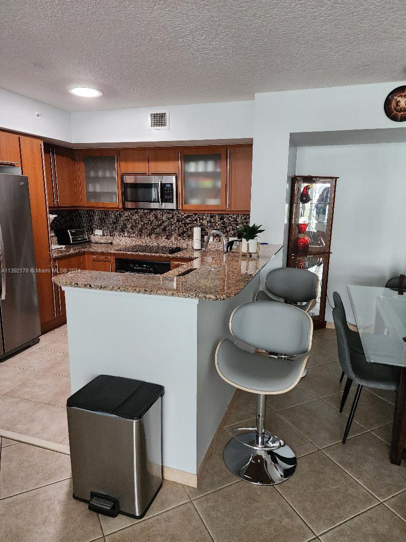 2080 OCEAN DRIVE - Residential Lease