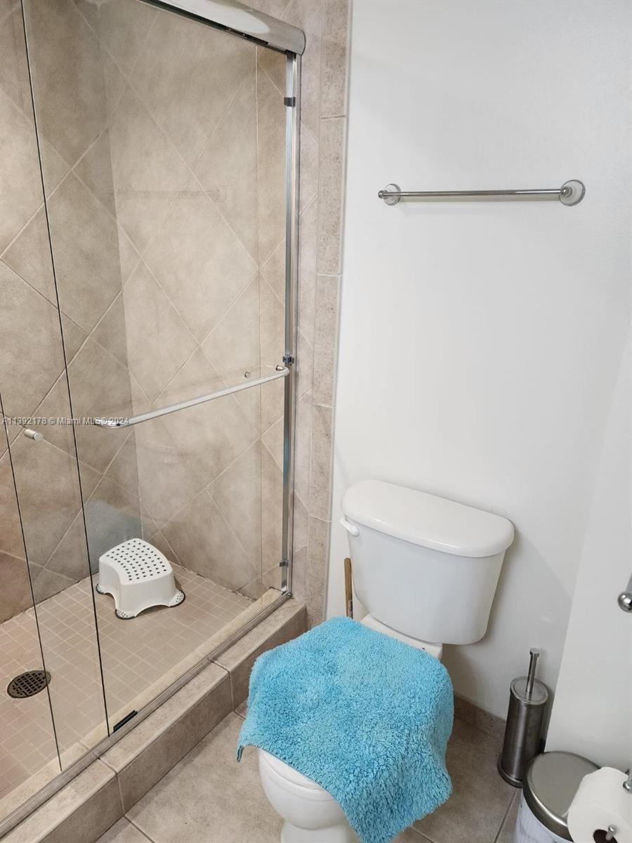 2080 OCEAN DRIVE - Residential Lease