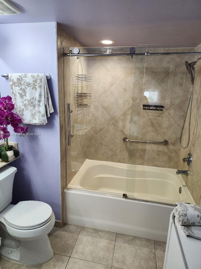 2080 OCEAN DRIVE - Residential Lease