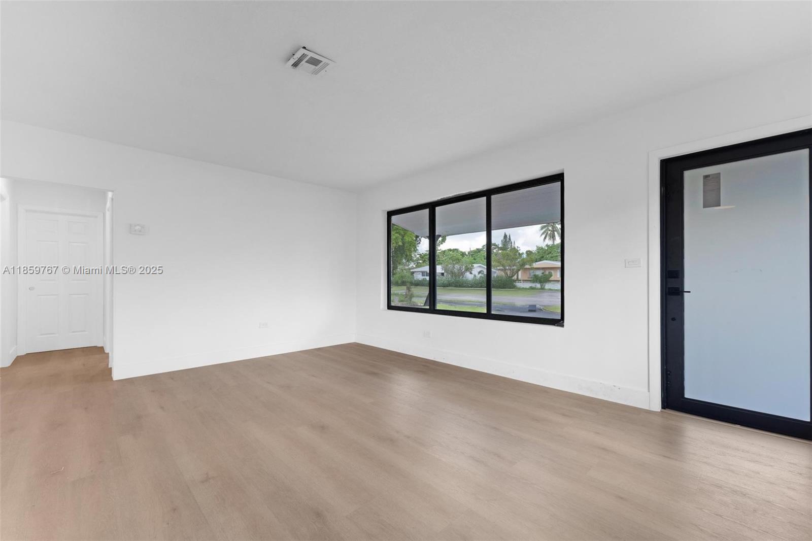 2919 Acapulco Dr