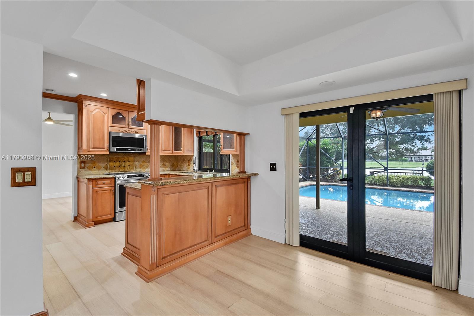 IVANHOE - Residential