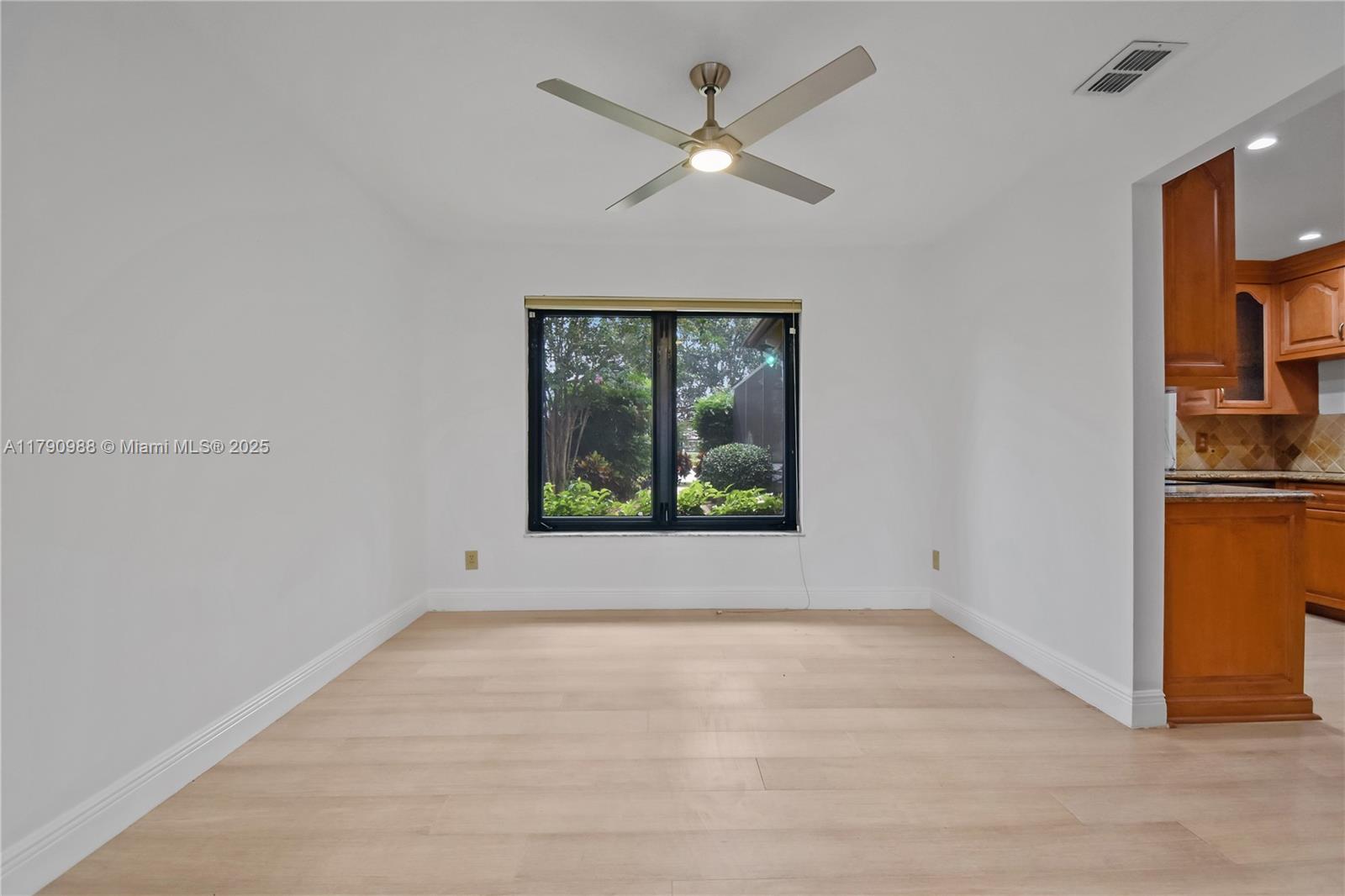 IVANHOE - Residential