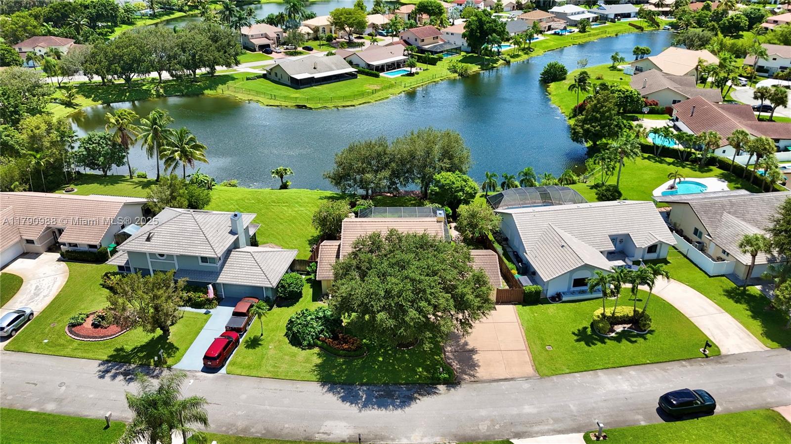 IVANHOE - Residential