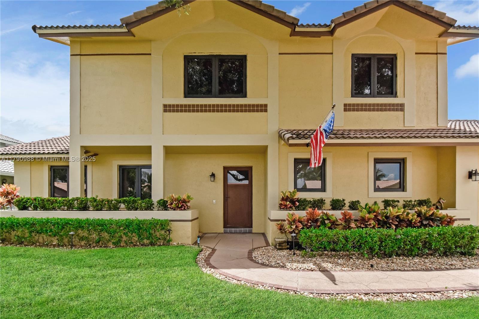 IVANHOE - Residential