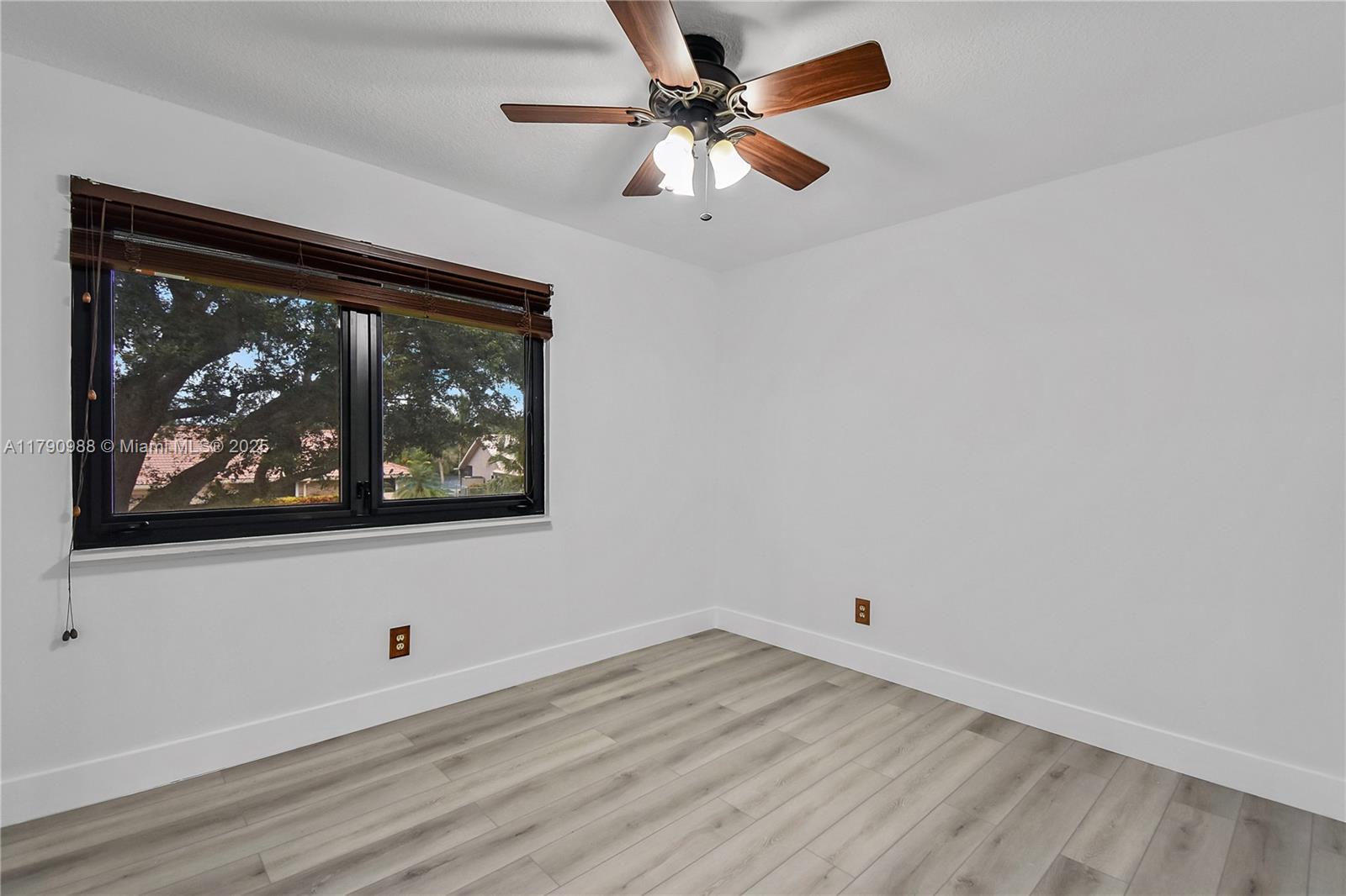 IVANHOE - Residential