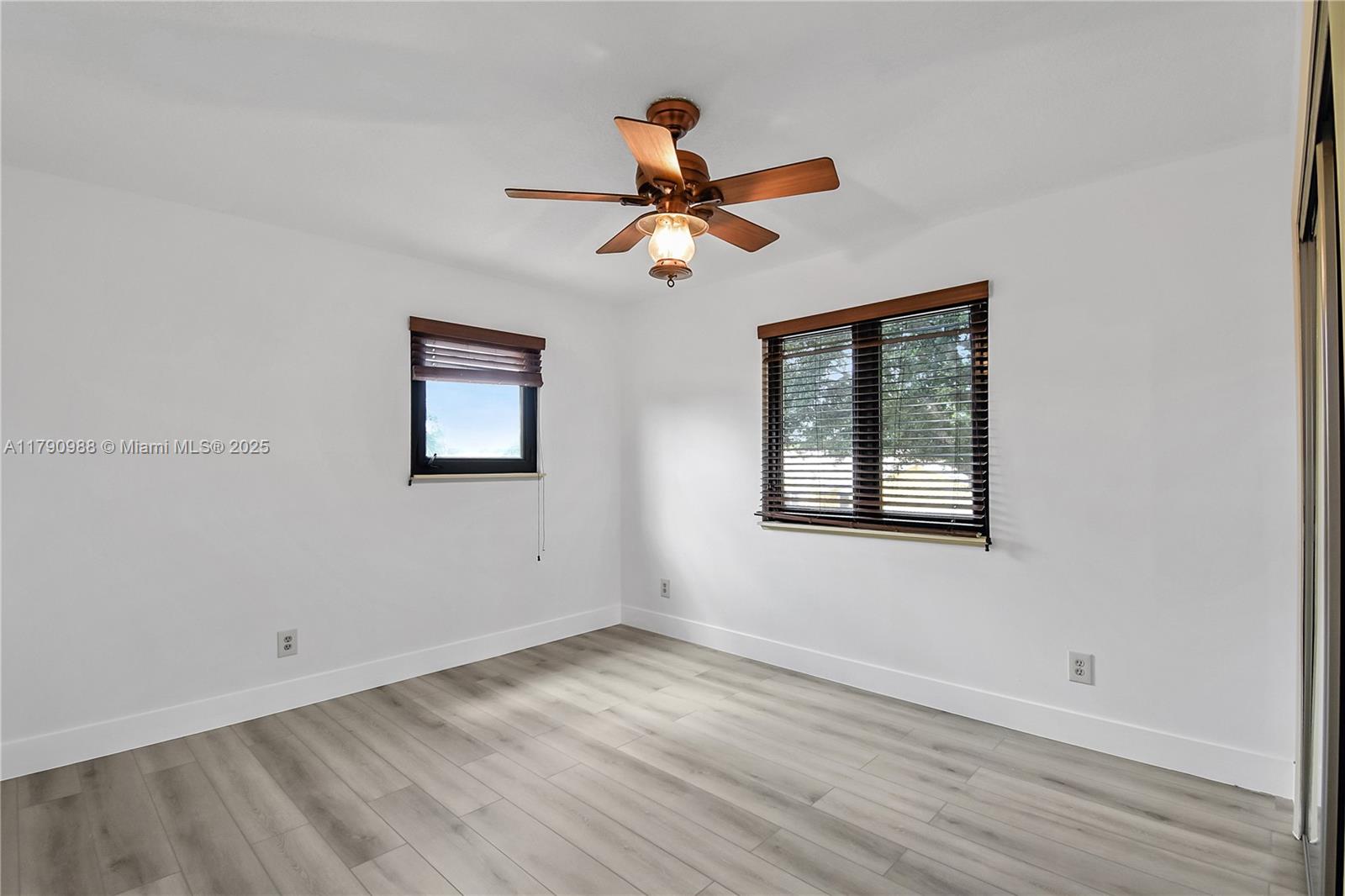 IVANHOE - Residential
