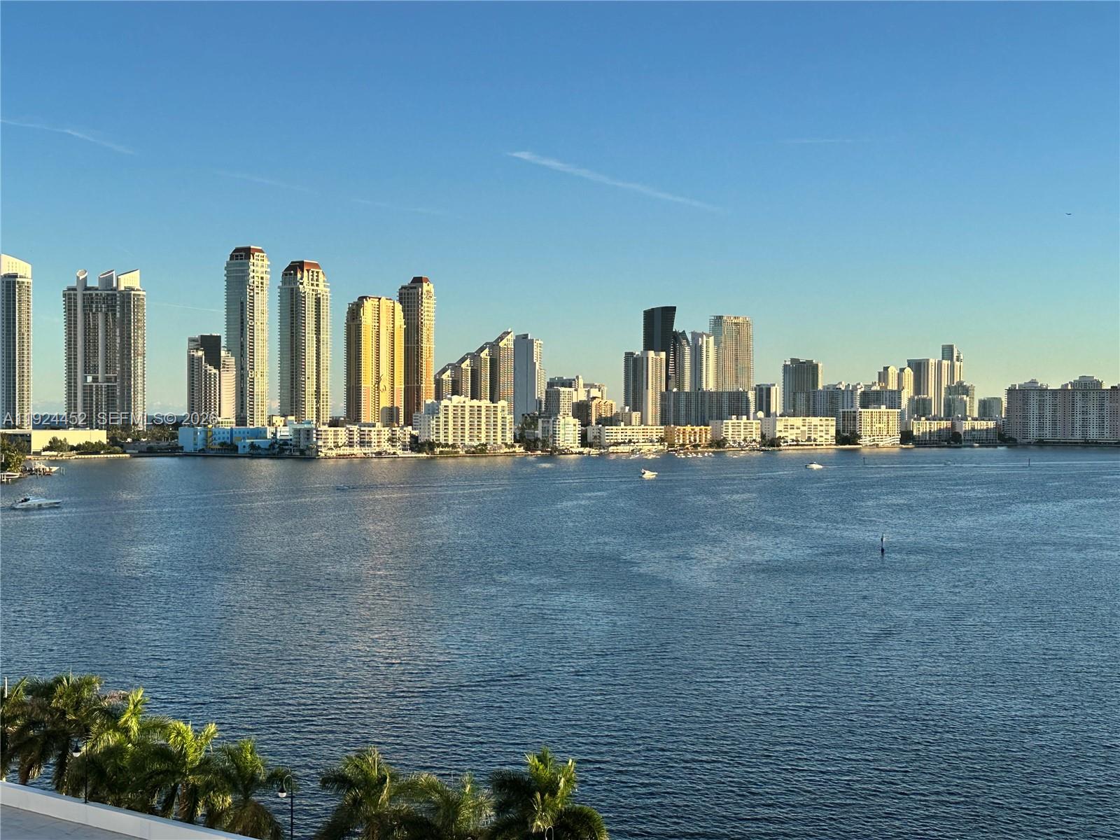 3530 Mystic Pointe Dr 1212