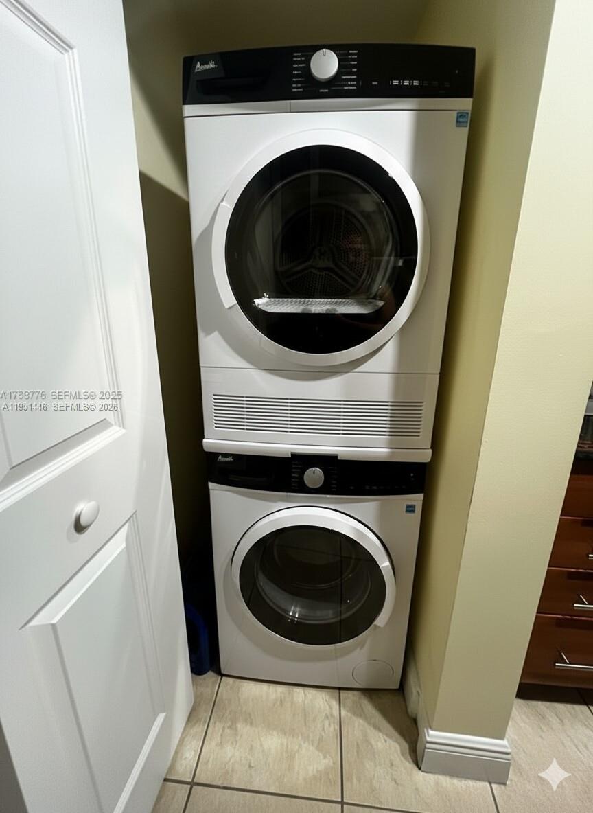 GABLES MARQUIS CONDO - Residential