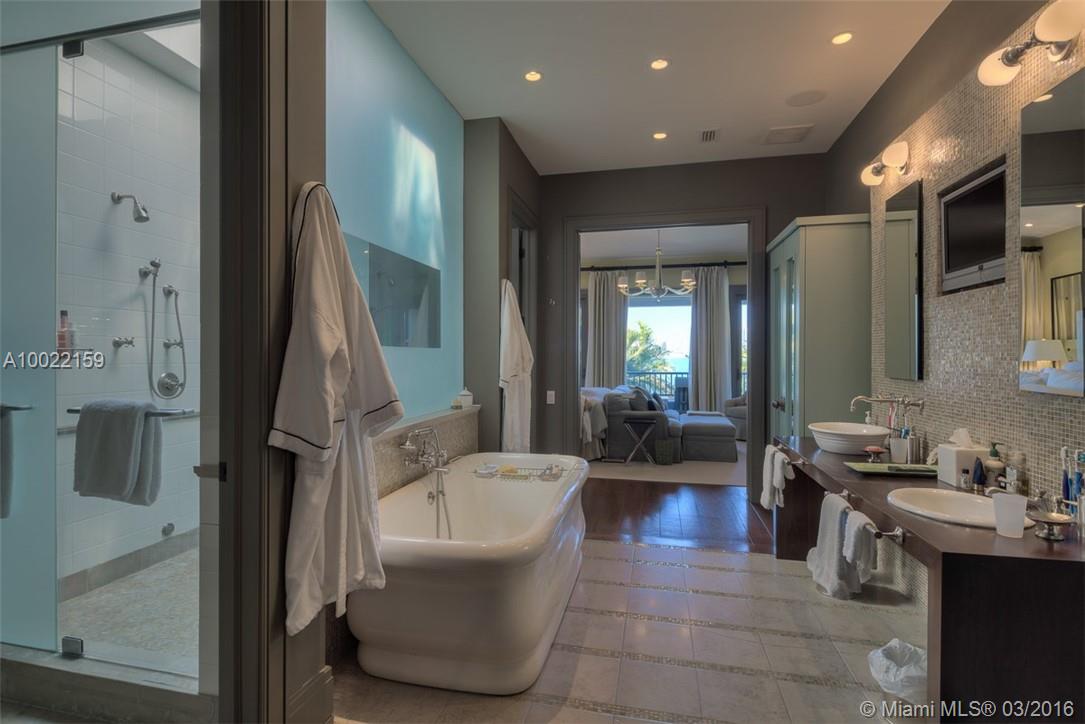 San Marino Island - Residential