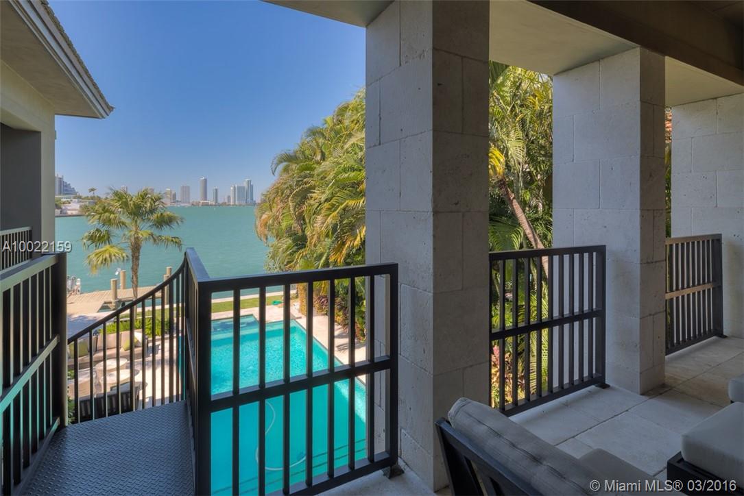 San Marino Island - Residential