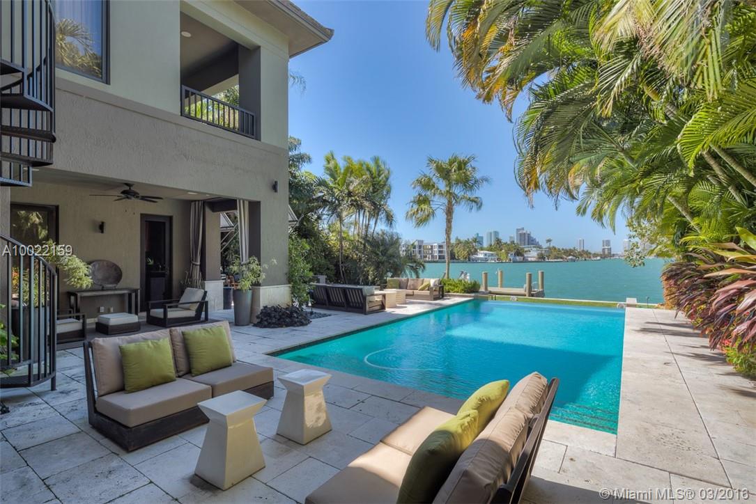 San Marino Island - Residential