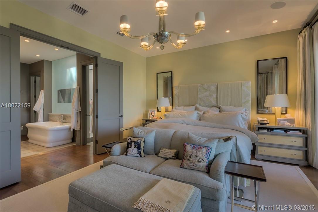 San Marino Island - Residential