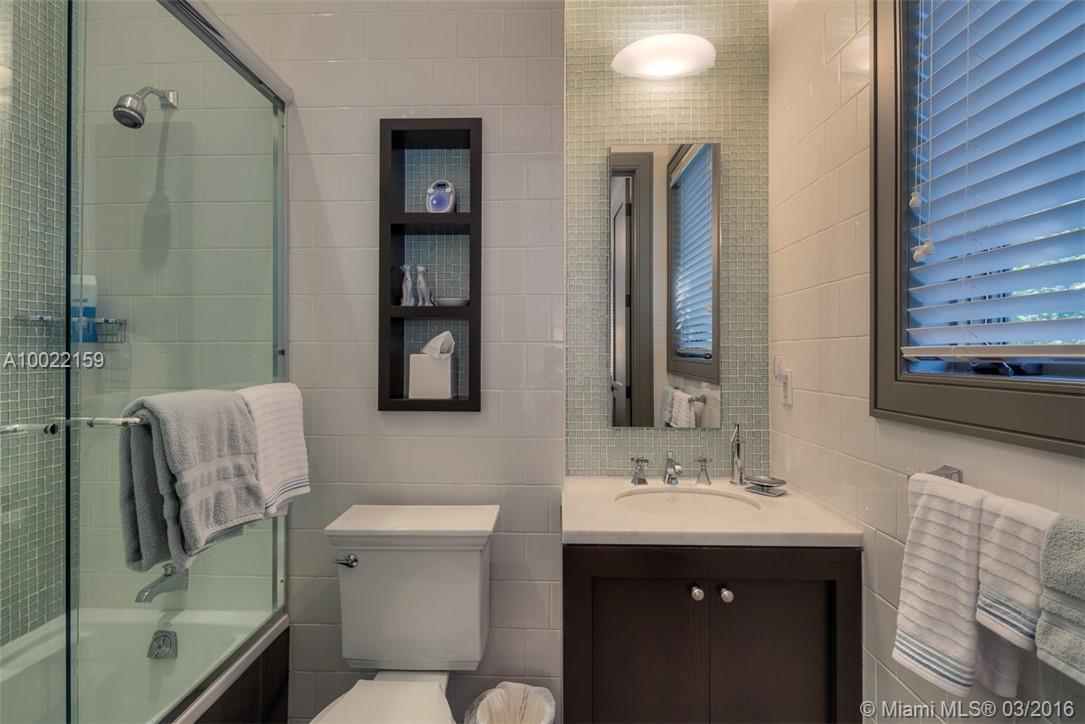 San Marino Island - Residential