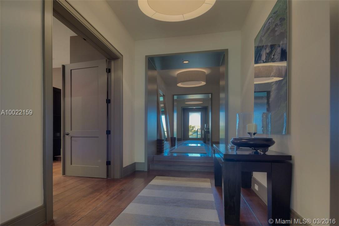 San Marino Island - Residential