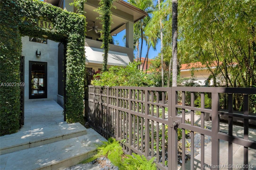 San Marino Island - Residential