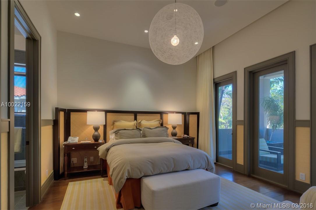 San Marino Island - Residential