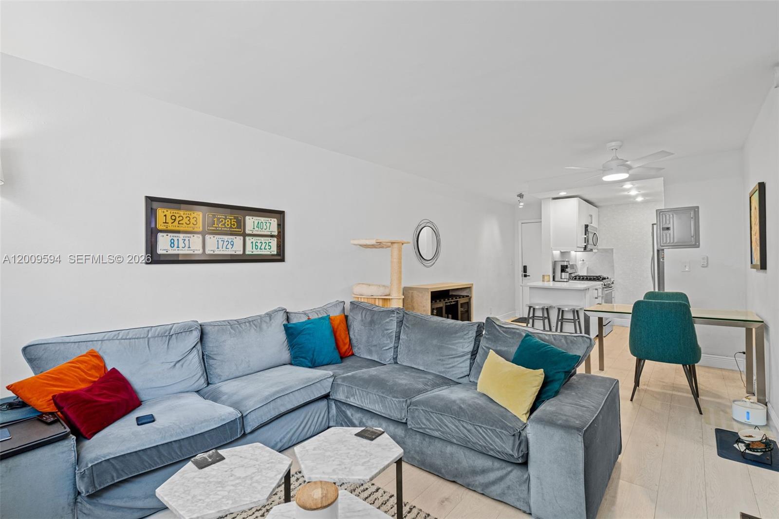 915 BLDG INC CONDO - Residential