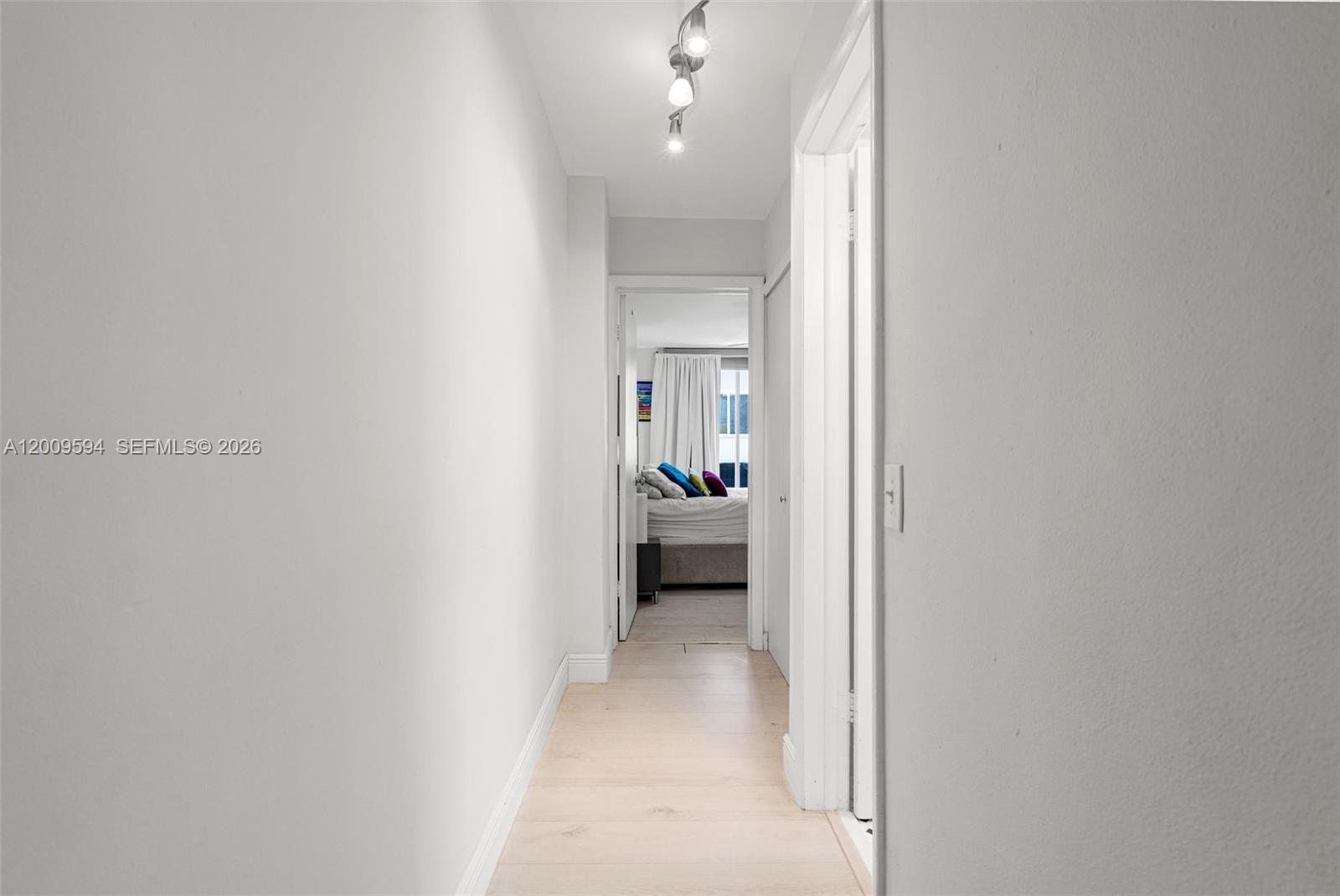 915 BLDG INC CONDO - Residential