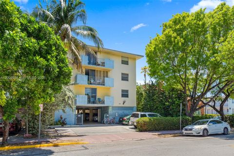 Photo of 915 Jefferson Ave #2E, Miami Beach, FL 33139 (MLS # A12009594)