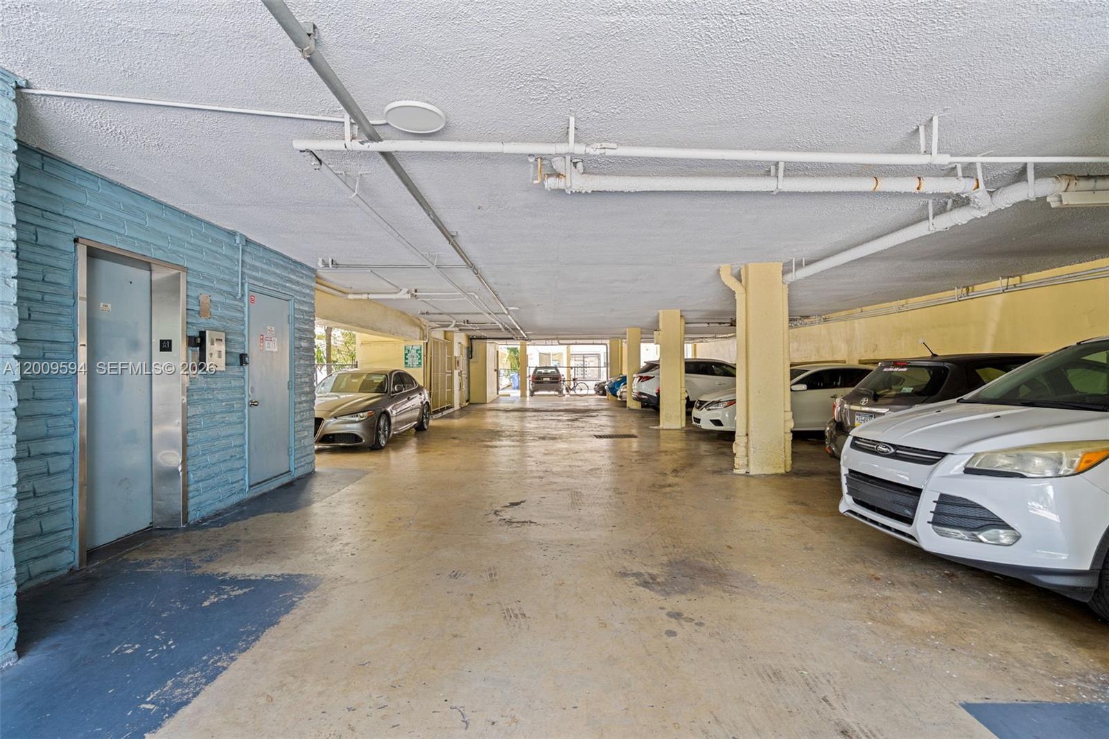 915 BLDG INC CONDO - Residential