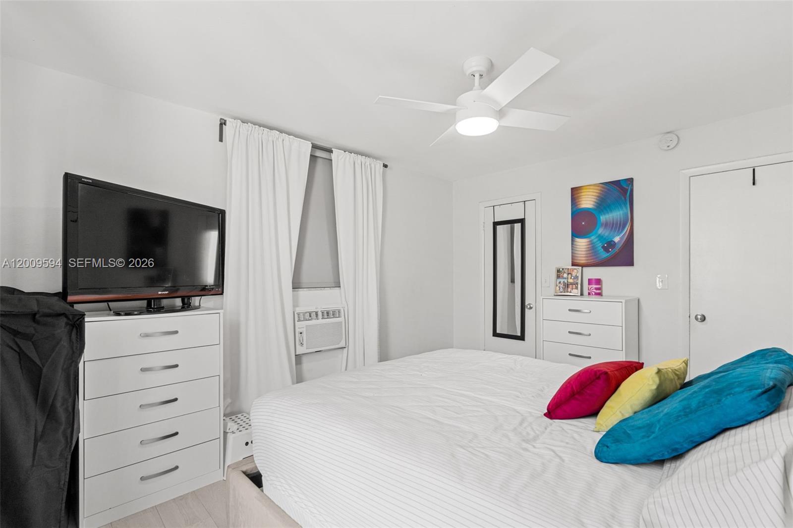 915 BLDG INC CONDO - Residential