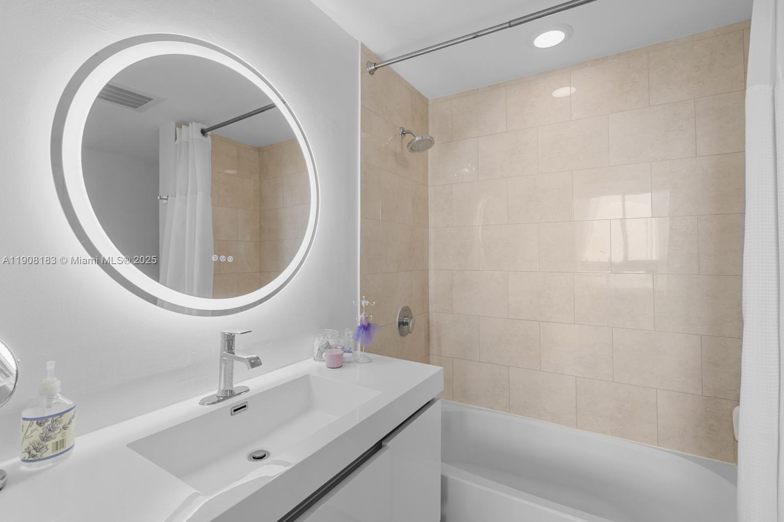 IVY CONDO - Residential Lease