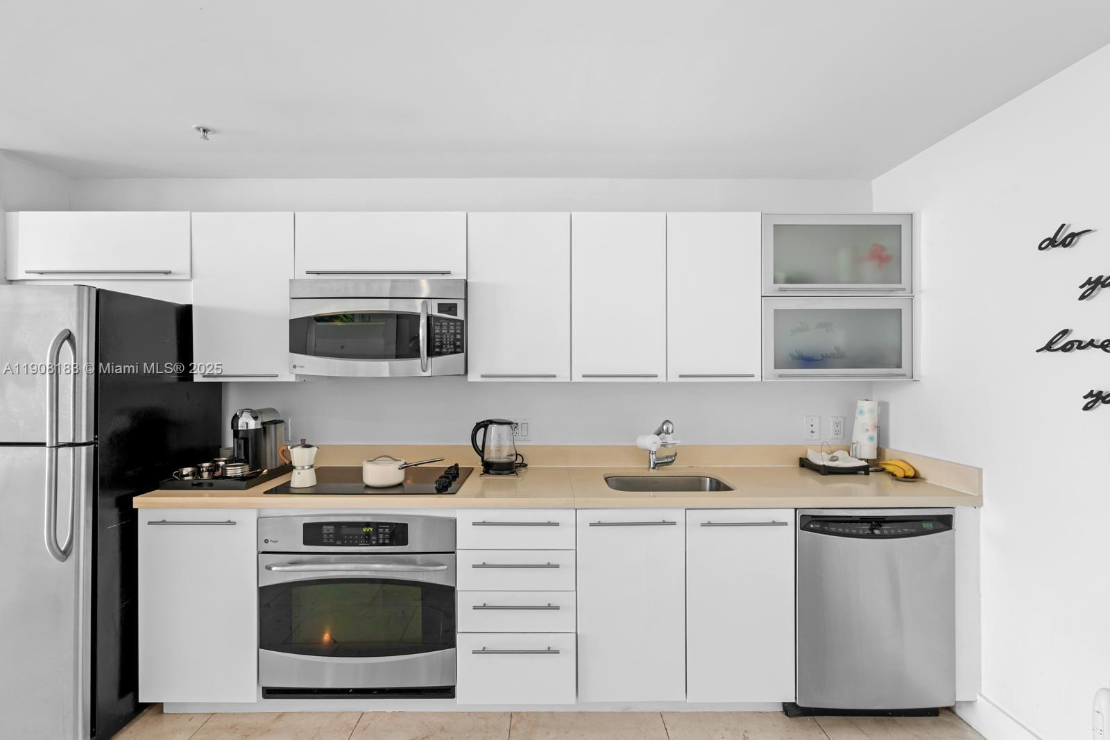 IVY CONDO - Residential Lease