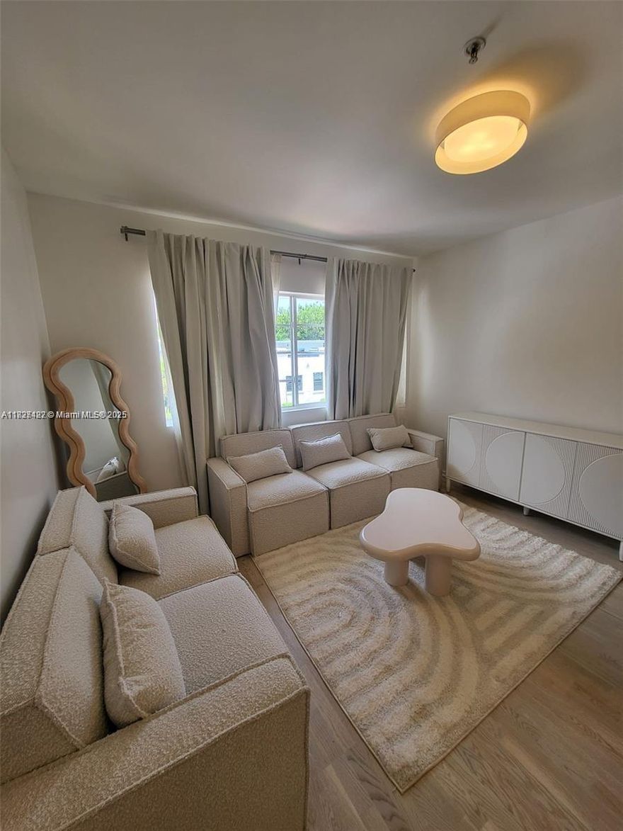 Beautifully FURNISHED, RENOVATED and spacious 1-bedroom, 1-bath unit just a short walk from the beach, restaurants, and shops.