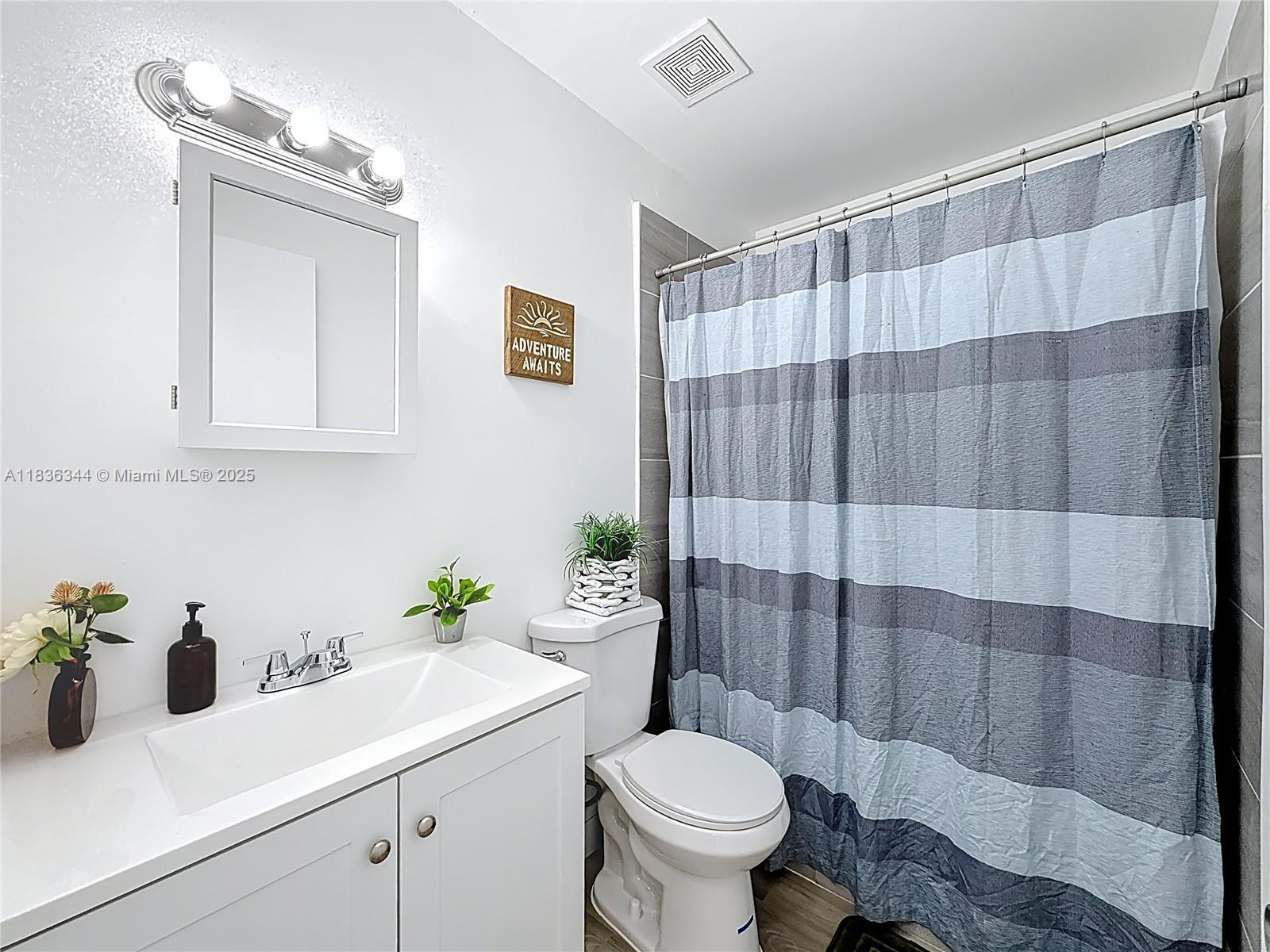 NORTH LAUDERDALE VILLAGE - Residential