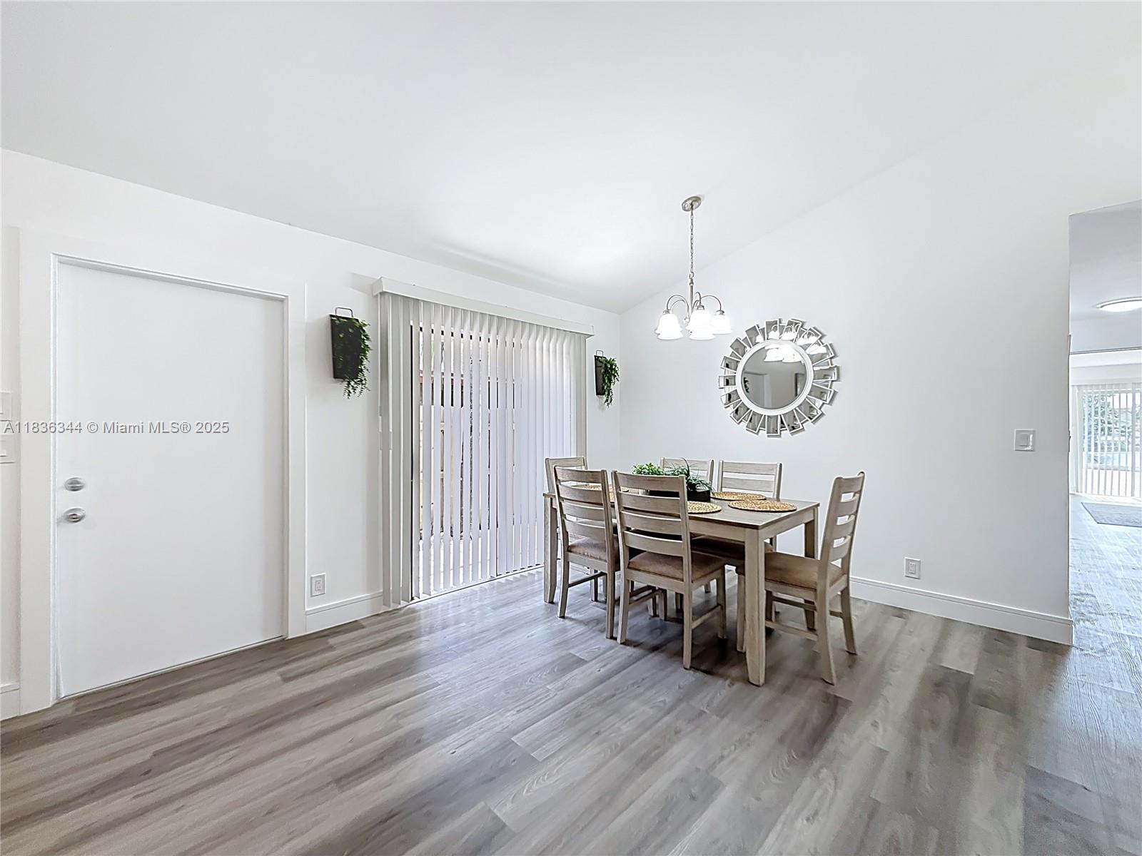 NORTH LAUDERDALE VILLAGE - Residential