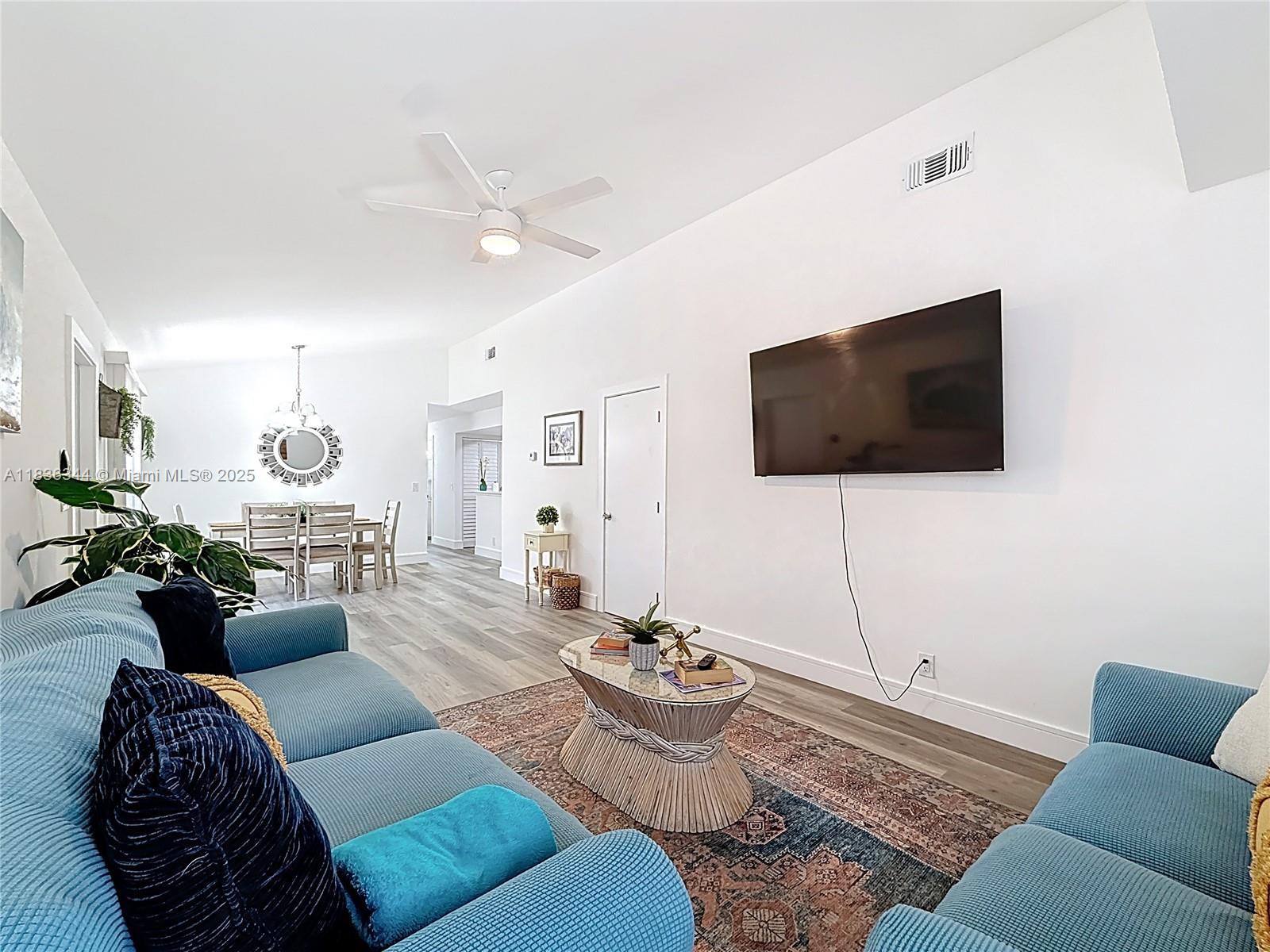 NORTH LAUDERDALE VILLAGE - Residential