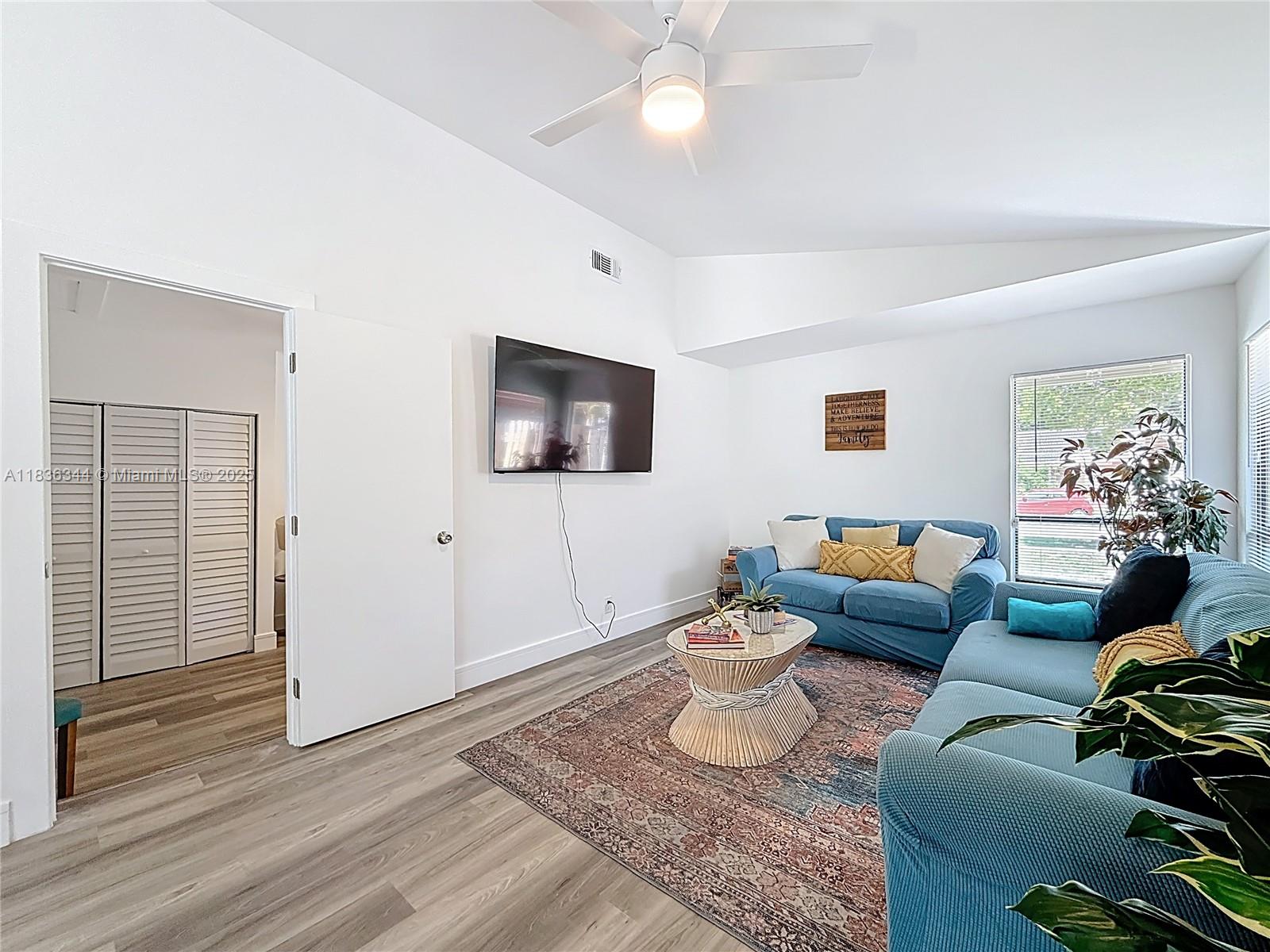 NORTH LAUDERDALE VILLAGE - Residential