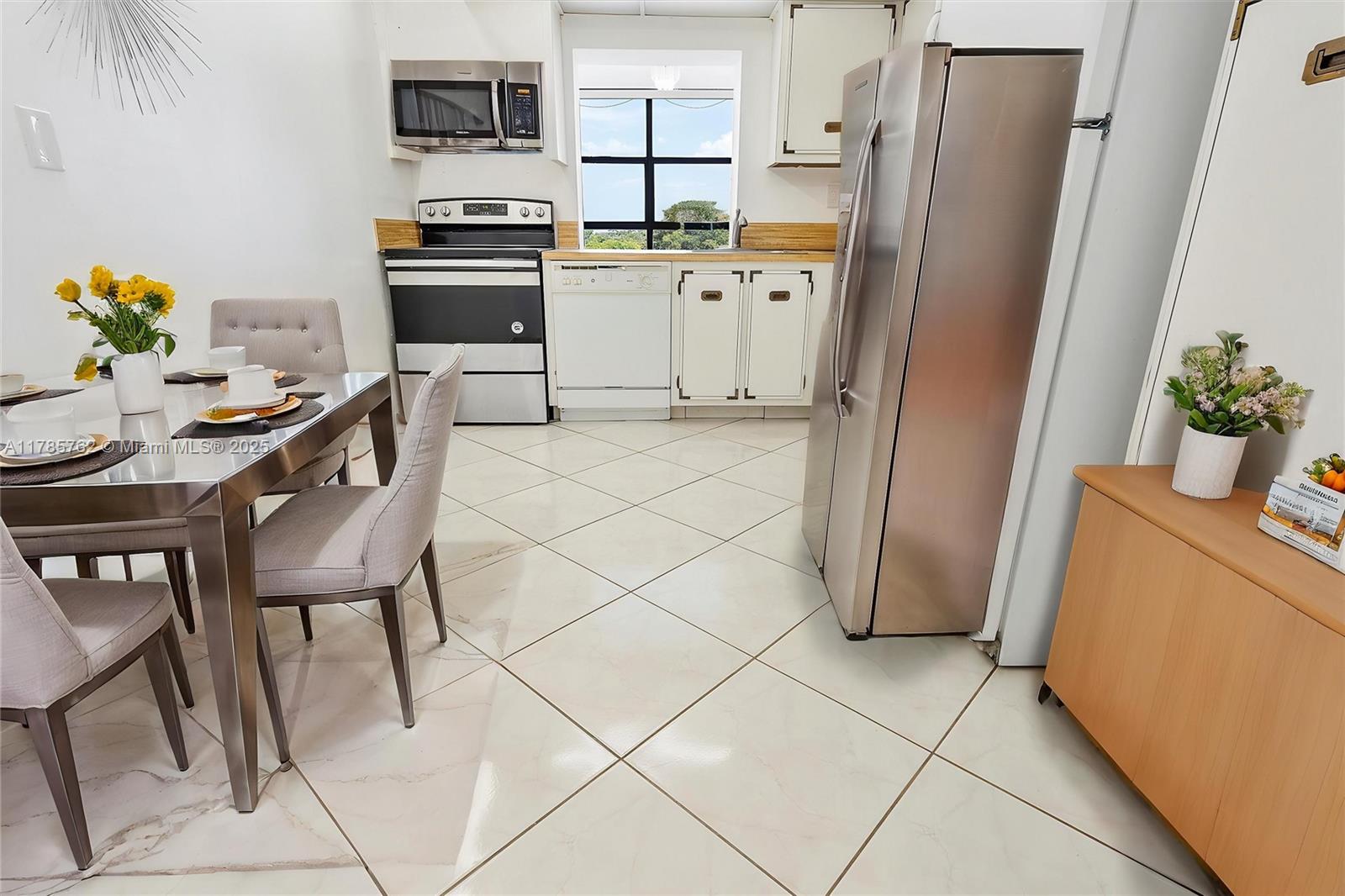 TOWERS OF OCEANVIEW SOUTH - Residential