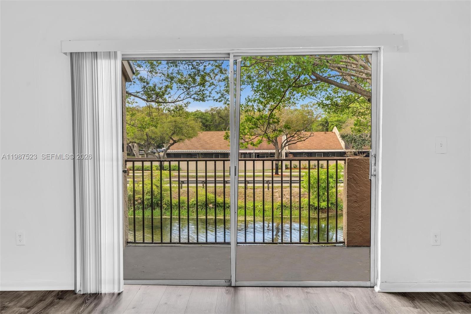 REFLECTIONS AT PEMBROKE P - Residential Lease