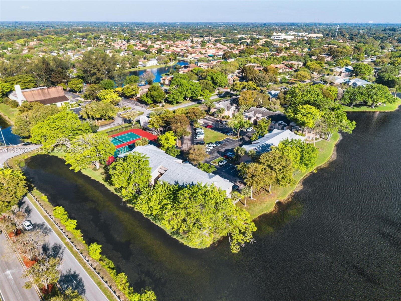 REFLECTIONS AT PEMBROKE P - Residential Lease