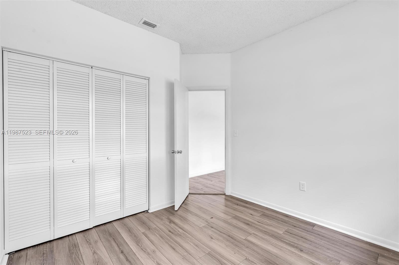 REFLECTIONS AT PEMBROKE P - Residential Lease