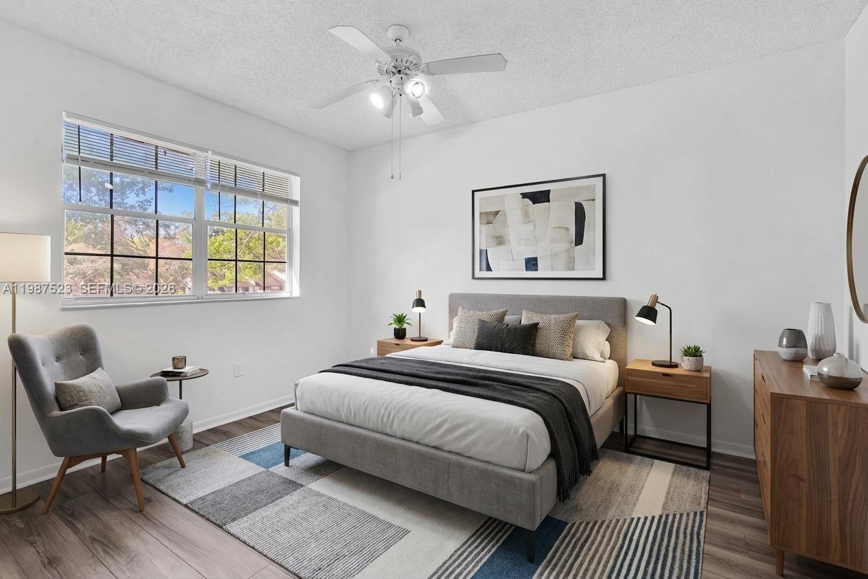 REFLECTIONS AT PEMBROKE P - Residential Lease