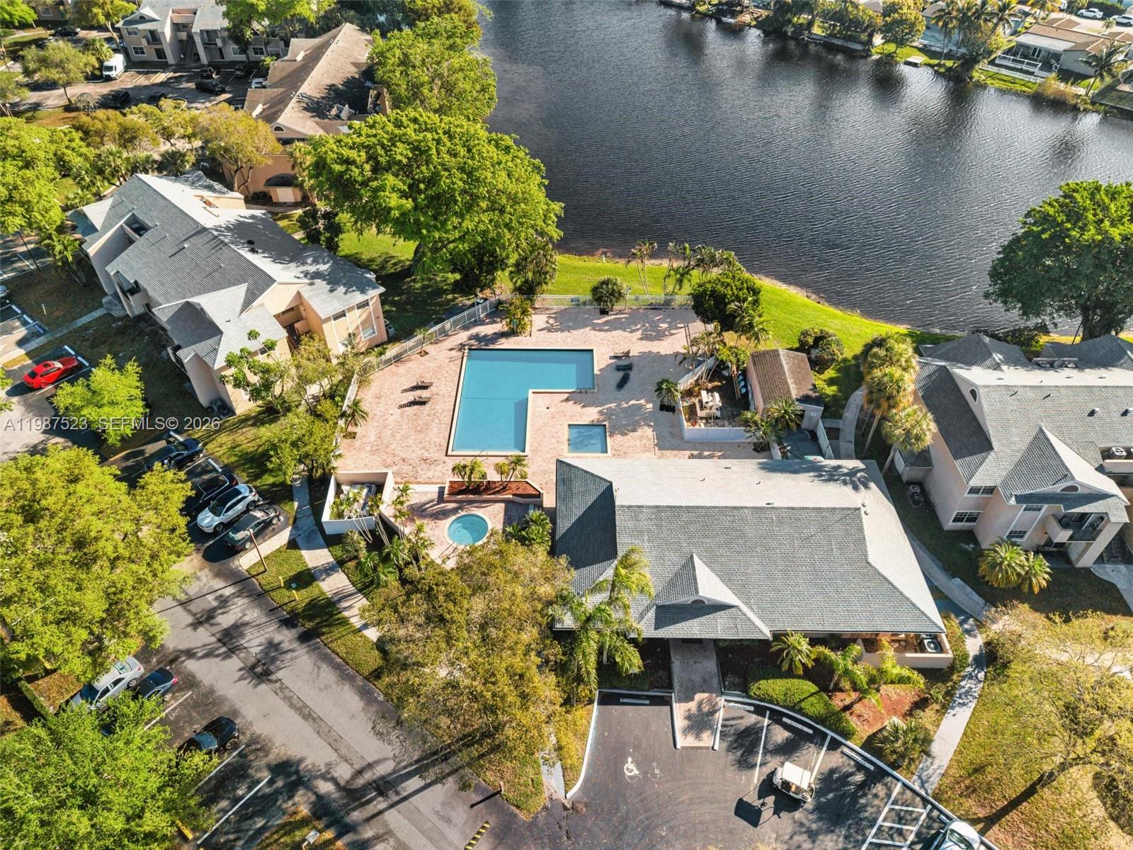 REFLECTIONS AT PEMBROKE P - Residential Lease