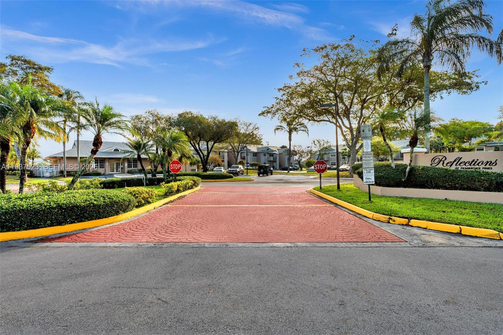 REFLECTIONS AT PEMBROKE P - Residential Lease