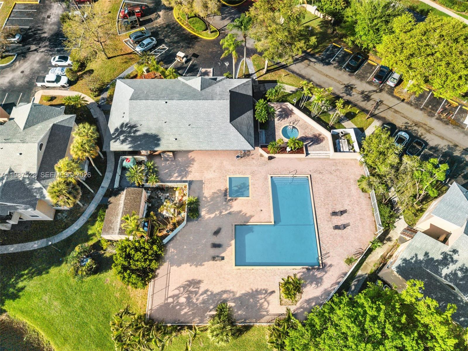 REFLECTIONS AT PEMBROKE P - Residential Lease