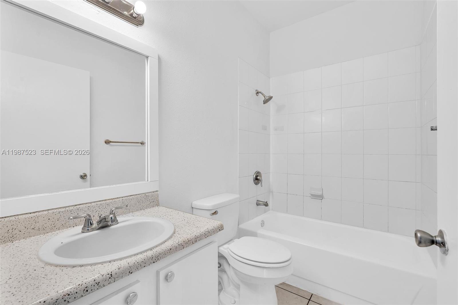 REFLECTIONS AT PEMBROKE P - Residential Lease