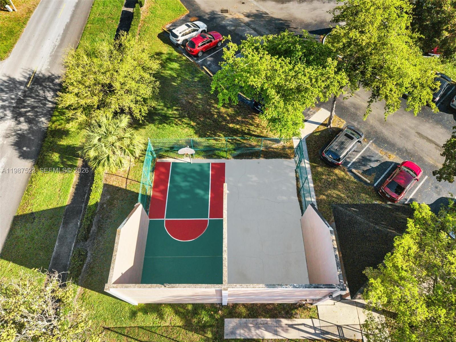 REFLECTIONS AT PEMBROKE P - Residential Lease