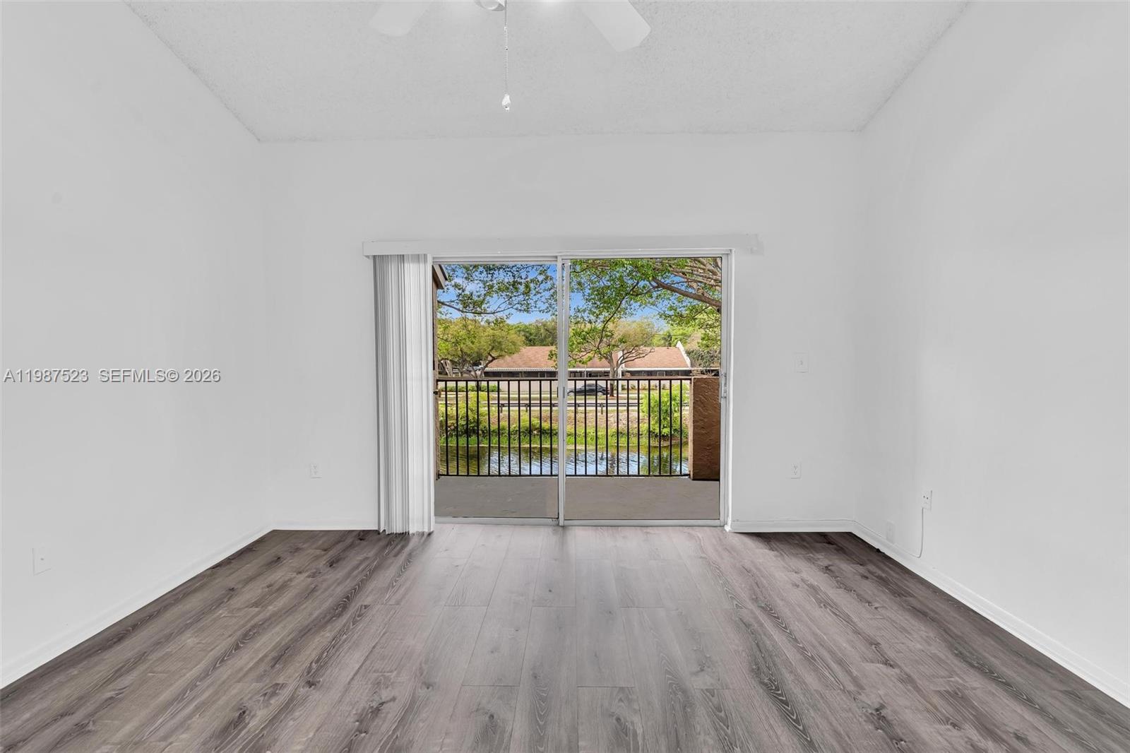 REFLECTIONS AT PEMBROKE P - Residential Lease